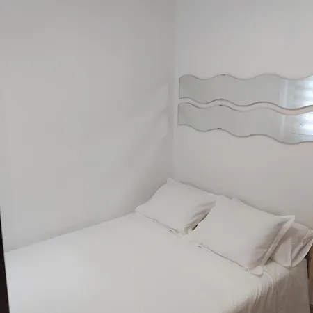 Apartament Bajondillo N 1 *