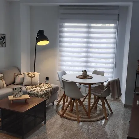 Apartament Bajondillo N 1 *